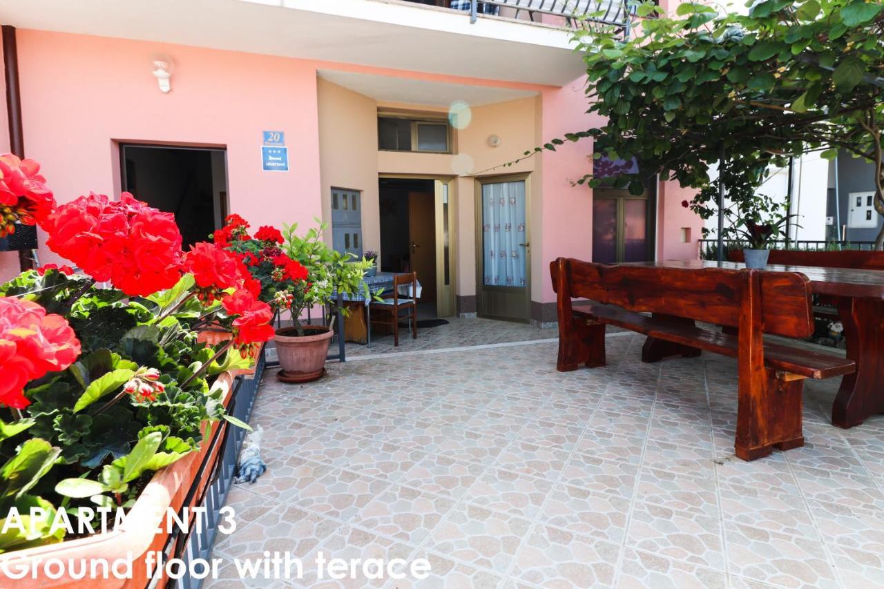 Beautiful Sea View Apartments - Niko Ceko Vrsar Εξωτερικό φωτογραφία
