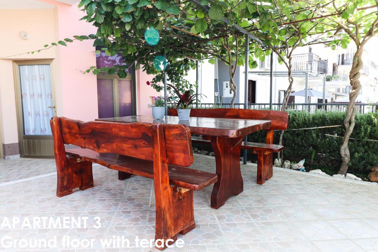 Beautiful Sea View Apartments - Niko Ceko Vrsar Εξωτερικό φωτογραφία