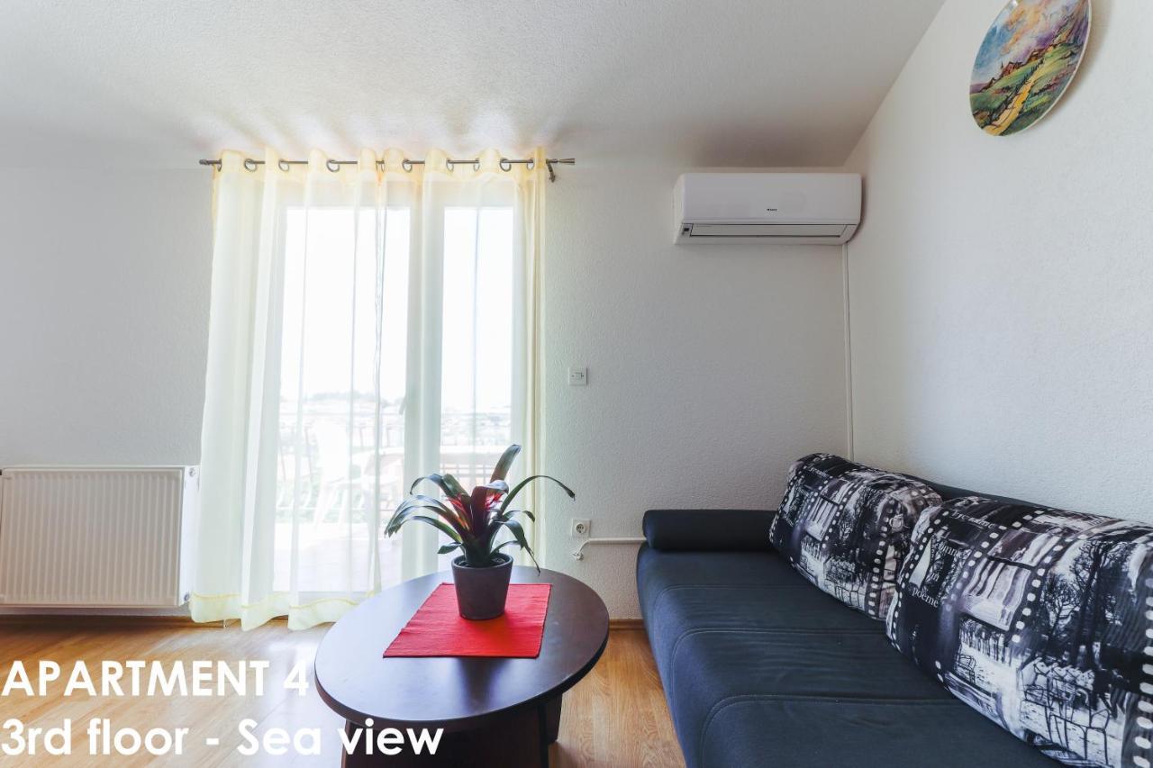 Beautiful Sea View Apartments - Niko Ceko Vrsar Εξωτερικό φωτογραφία