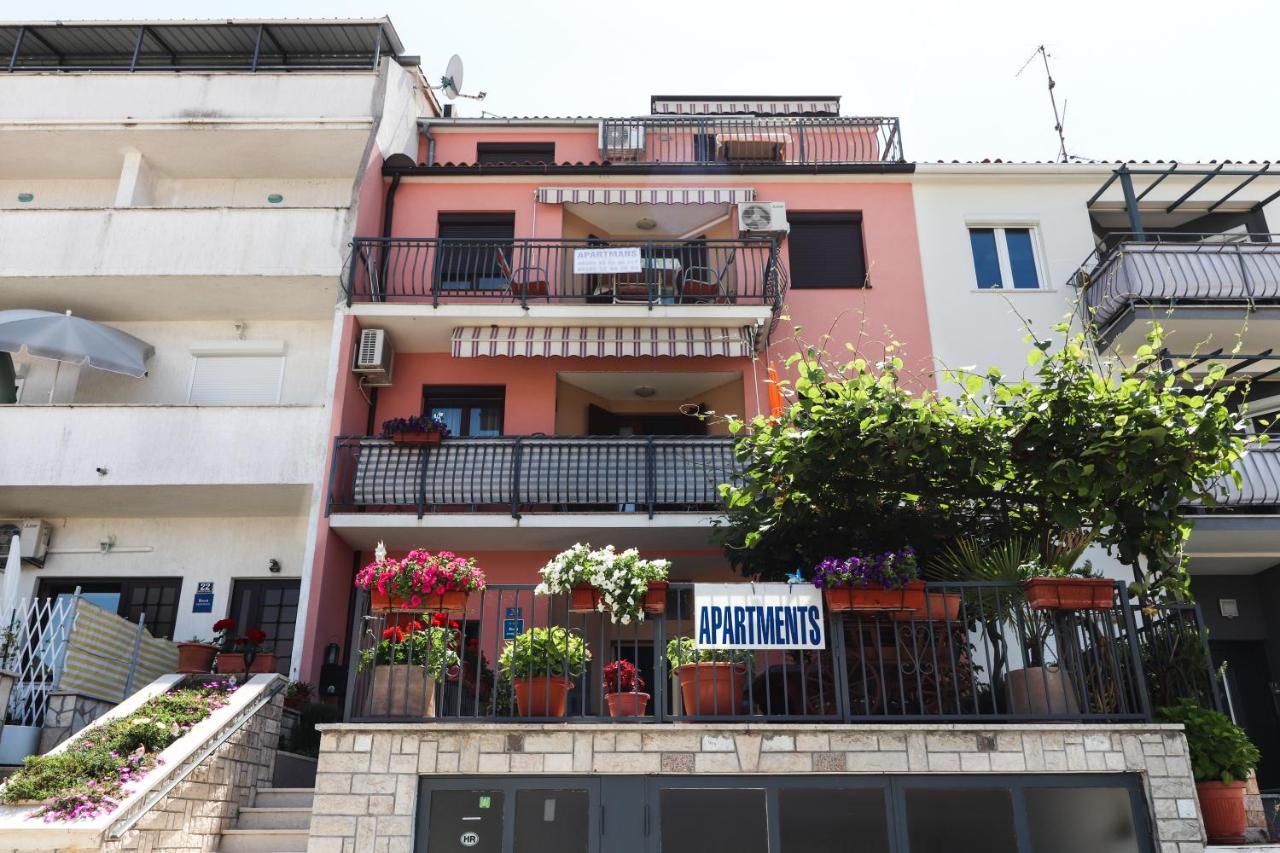 Beautiful Sea View Apartments - Niko Ceko Vrsar Εξωτερικό φωτογραφία